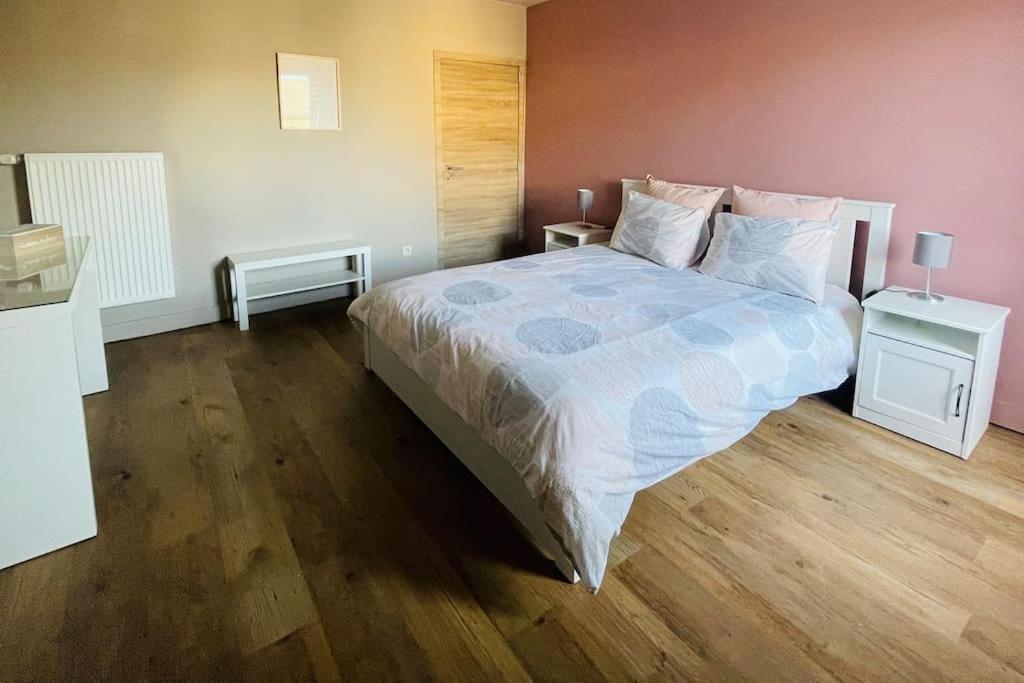 Appartement Cosy Au Centre De Beauraing Eksteriør billede