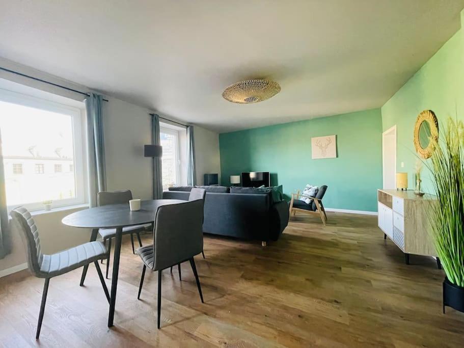 Appartement Cosy Au Centre De Beauraing Eksteriør billede